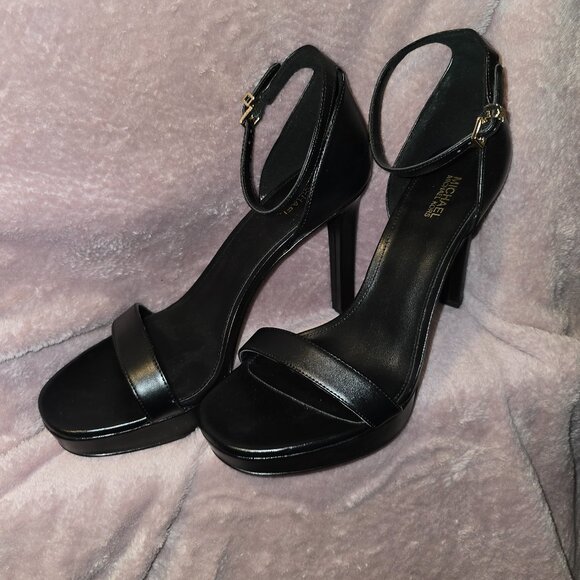 Michael Kors Jordyn Patent Leather Platform Sandal - Black - Picture 1 of 4